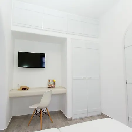 Enosis Apartments - Alia Beach House Agios Prokopios (Naxos)