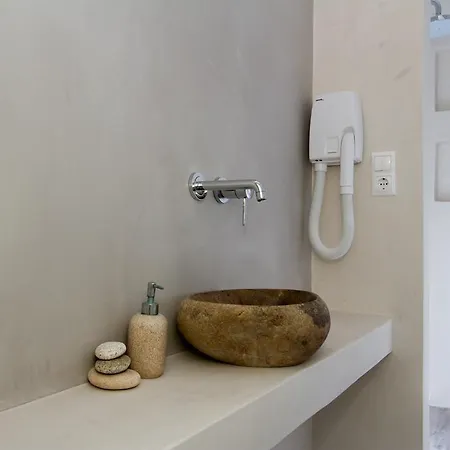 Semesterbostad Enosis Apartments - Alia Beach House *